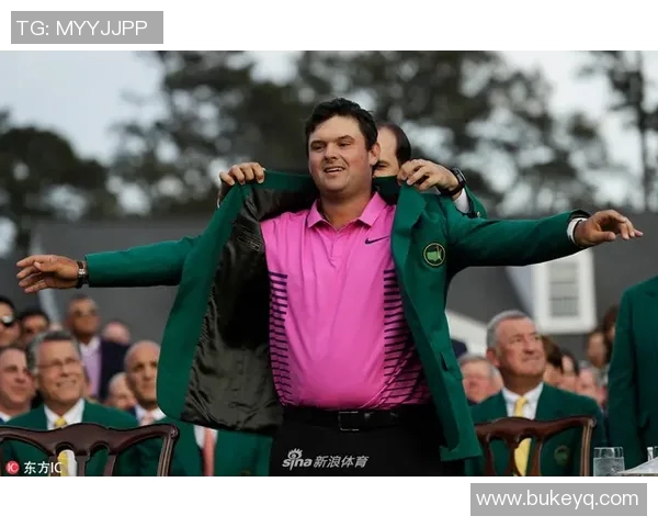 史上最搞笑的乌龙球明星盘点与精彩瞬间回顾